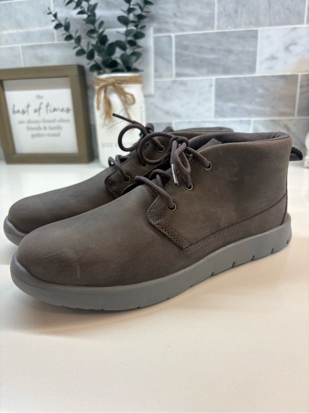 UGG Treadlite Kids Gray
Chukka Boots, like new!